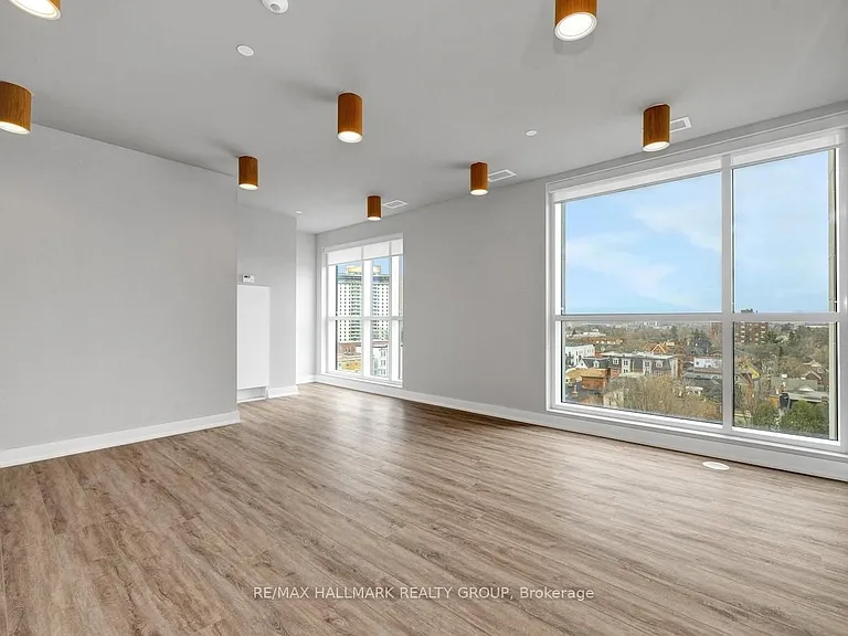 560 Rideau St #514 — Photo 23