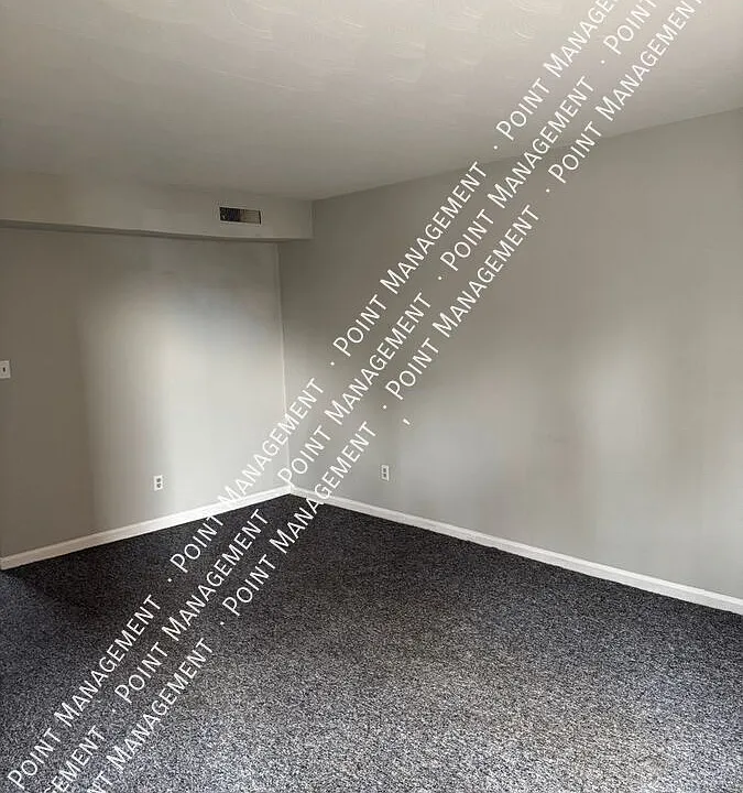 1523 Compton St NE #17
