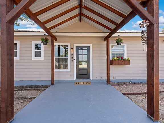 4th image of 220 Timber Oak Rd S