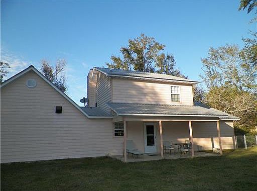 2nd image of 1509 Garden Ln