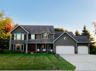 3681 Persimmon Dr, Algonquin, IL 60102