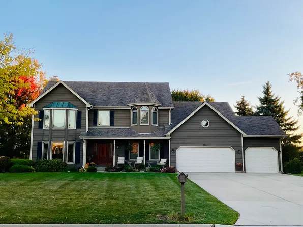 3681 Persimmon Dr, Algonquin, IL 60102