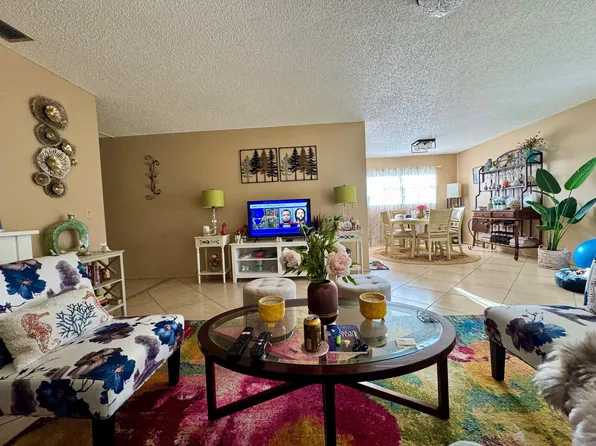 12 Lake Vista Trail #201, Port St Lucie, FL 34952
