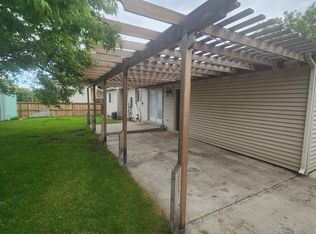17559 E Grand Dr, Aurora, CO 80015