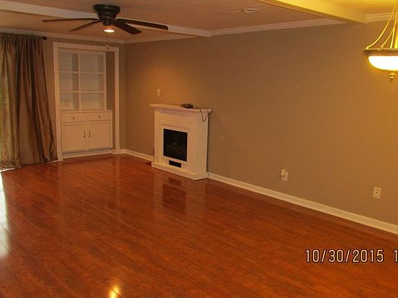 3rd image of 671 Ironwood Dr