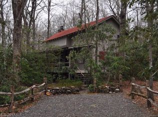 27 Laurel Leaf Ln, Burnsville, NC 28714