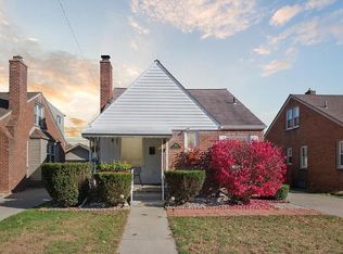 850 Mayburn St, Dearborn, MI 48128