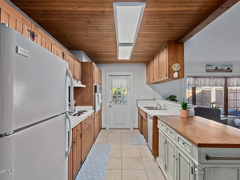 3215 S Kachina Dr — Photo 15