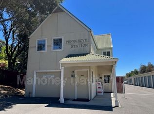 110 Woodward Ave, Penngrove, CA 94951