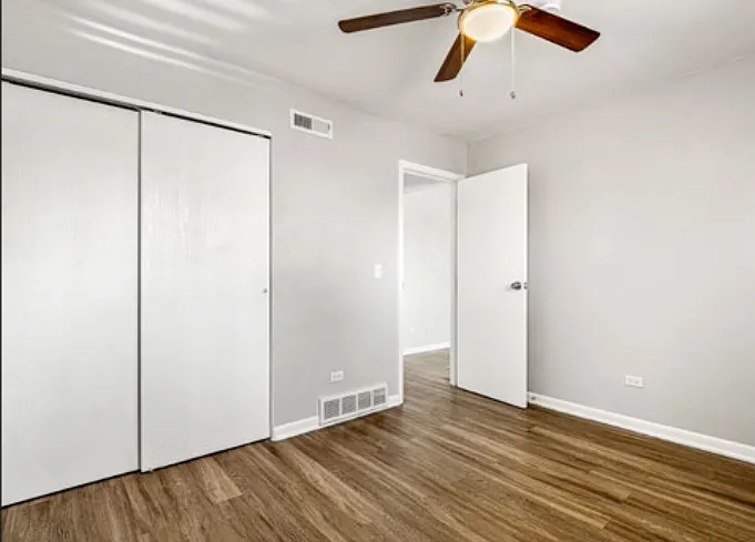 370 Benton St #1 — Photo 9