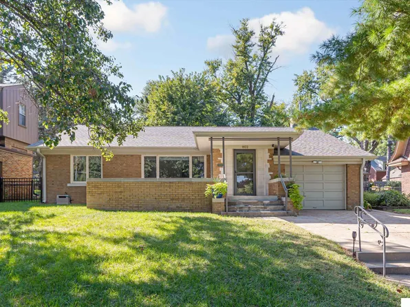 1822 N 52nd St, Omaha, NE 68104