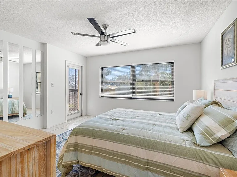 1316 Pasadena Ave S #204 — Photo 17