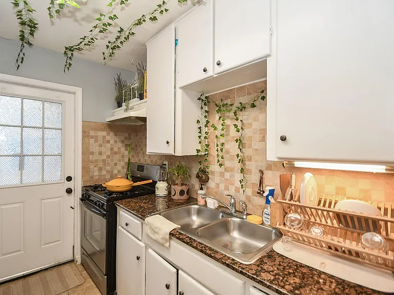 4623 Yupon St #3 — Photo 8