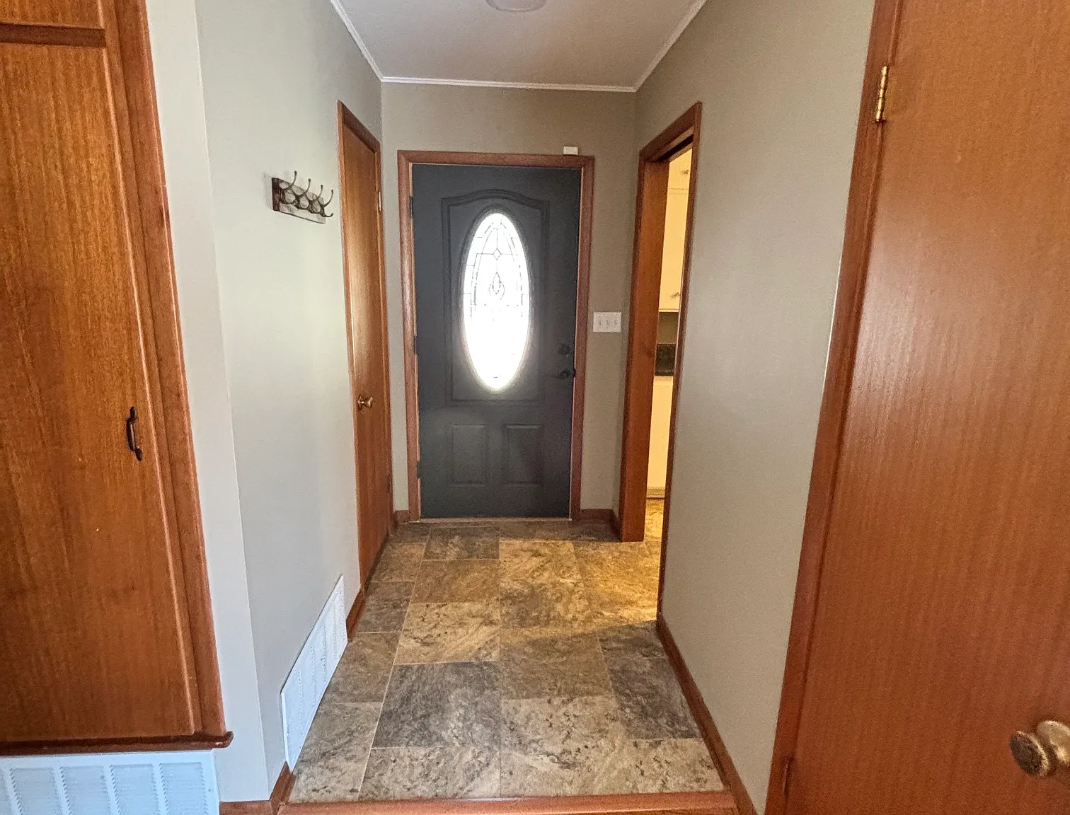 3 bed, 1755 sqft, $1,730 — Photo 4
