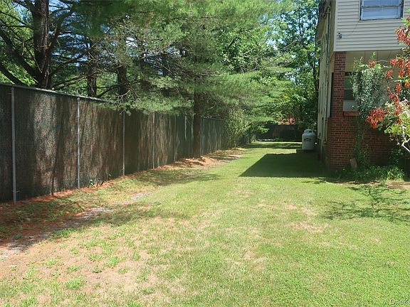 2nd image of 25 Lew Street #25