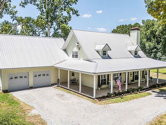 3rd image of 209 County Road 333