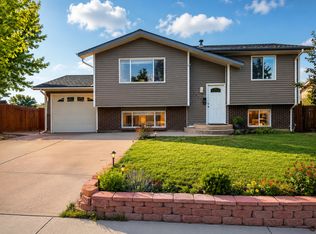 3551 W Mountain Rd, Englewood, CO 80110