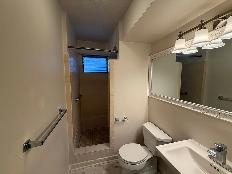 438 Kuamoo St — Photo 14