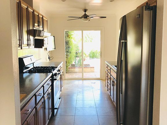 5th image of 310 W Tam Oshanter Dr