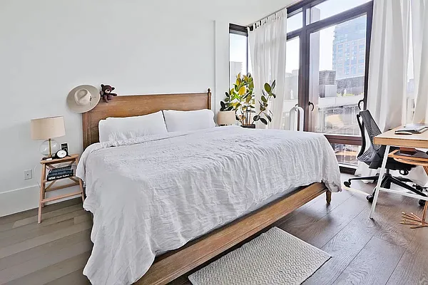 Rented by Compass | media 23