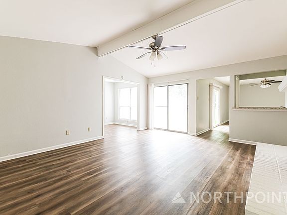 3rd image of 1706 Saint James Dr