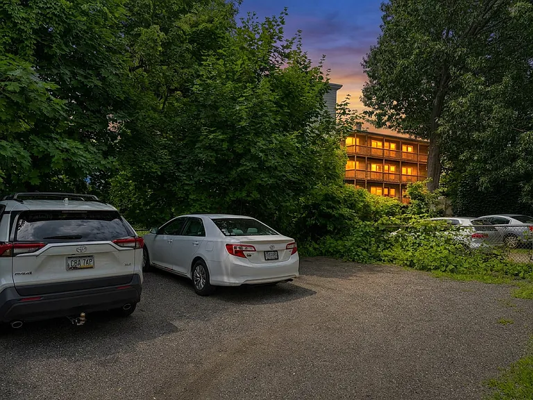 114 Gershom Ave — Photo 12