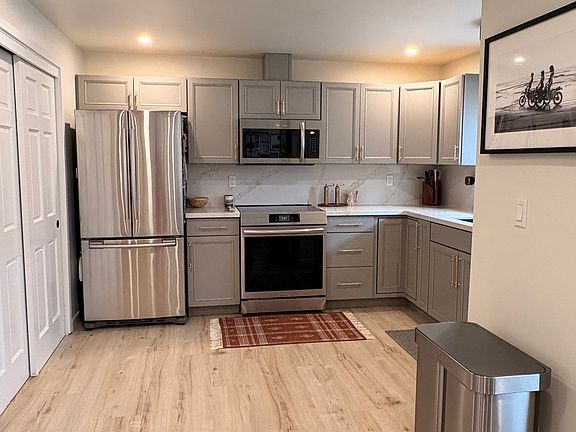 2nd image of 6009 W Magnolia Ave APT A
