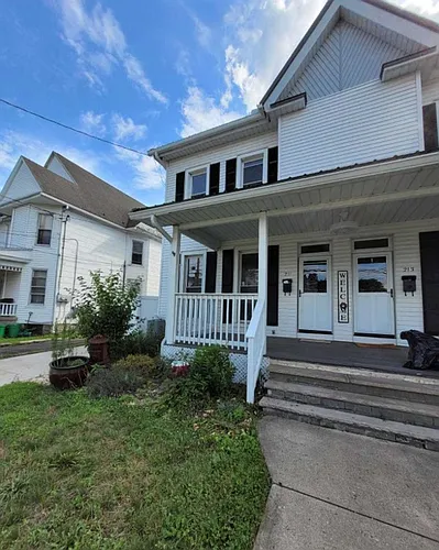 211-213 Montgomery Ave Photo 1