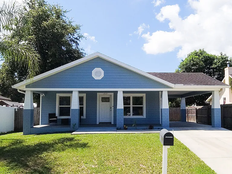1313 E Cayuga St — Photo 1