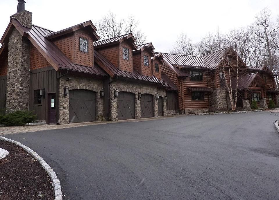 110 Saint Andrews Dr, Greentown, PA 18426 Zillow