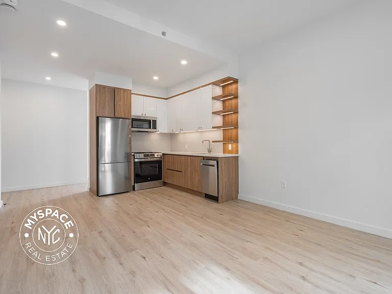 212 Lenox Rd #4A — Photo 4