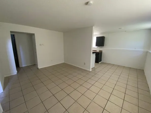 904 Moss St, 904 Moss St APT 3, Columbia, MO 65201