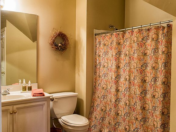 4th image of 103 New London Dr