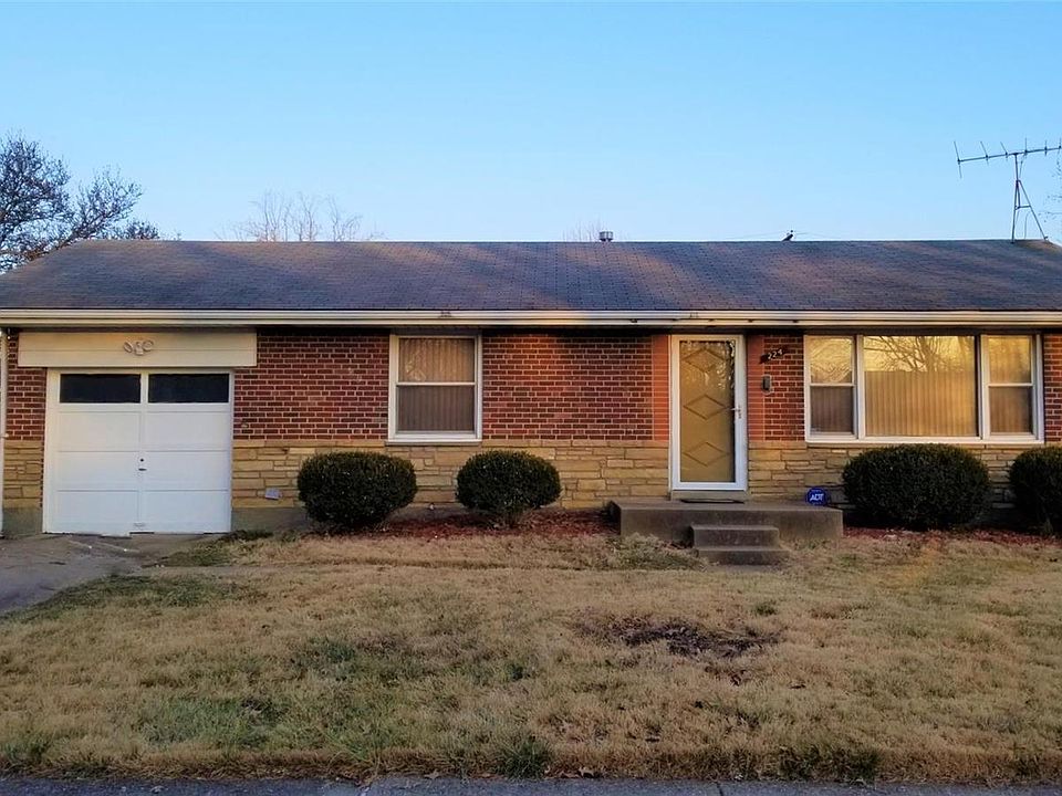1st image of 224 Rand Dr