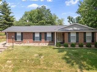 750 Sherwick Ter, Ballwin, MO 63021