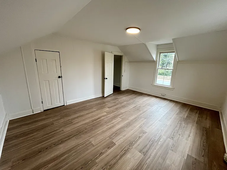 500 Ridge St — Photo 18