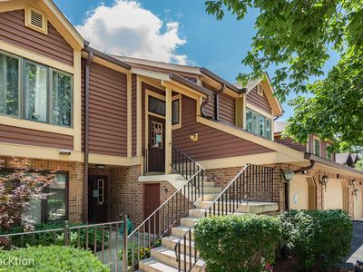 1014 Braemoor Dr #B, Downers Grove, IL, 60515