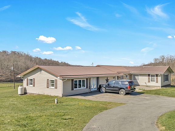 5th image of 900 Key Farm Dr