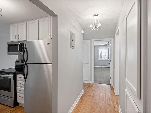 3rd image of 2700 W 44th St APT 302