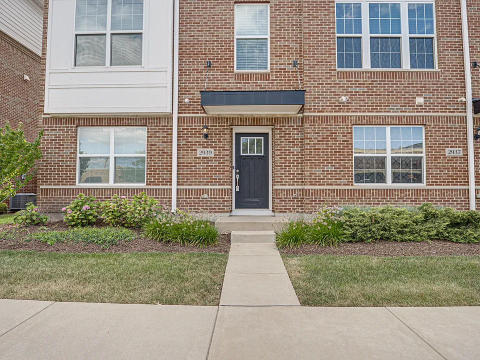 2939 Showplace Dr