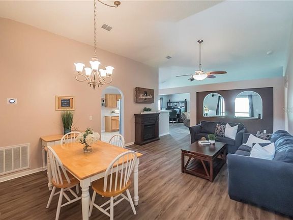 3rd image of 14151 Econ Woods Ln