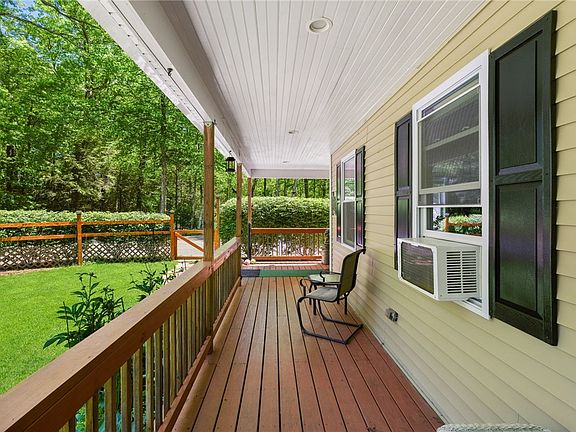 4th image of 193 Lake Washington Dr