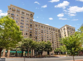 7710 Woodmont Ave APT 211, Bethesda, MD