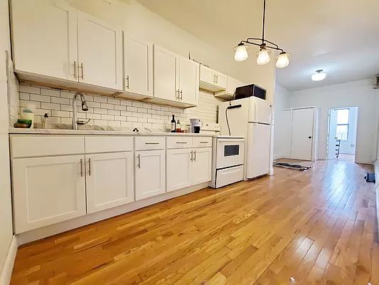 3rd image of 250 Stockholm St #4B