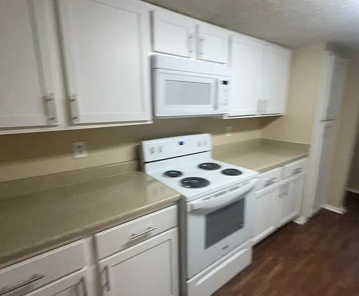 4376 Hulen Cir E — Photo 6