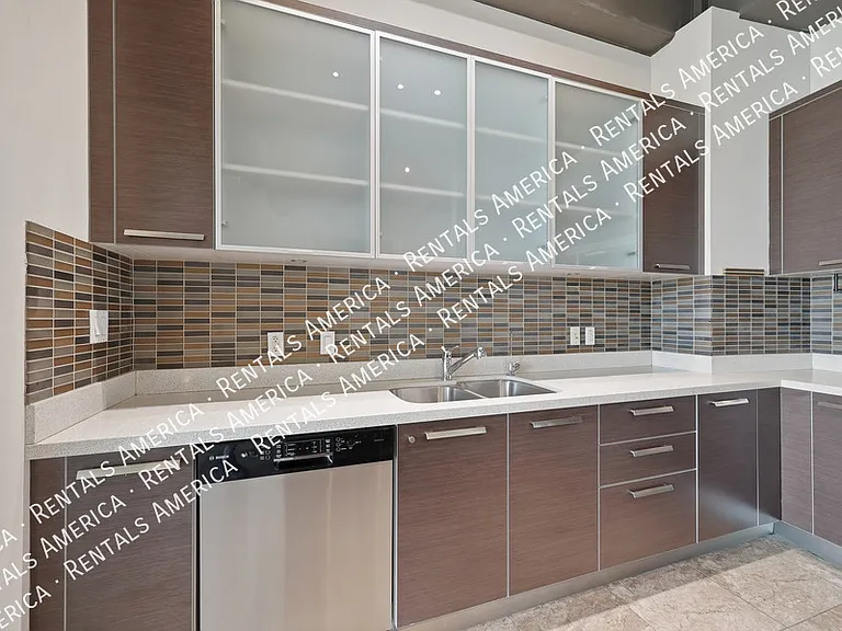 1 E Lexington Ave #905 — Photo 12