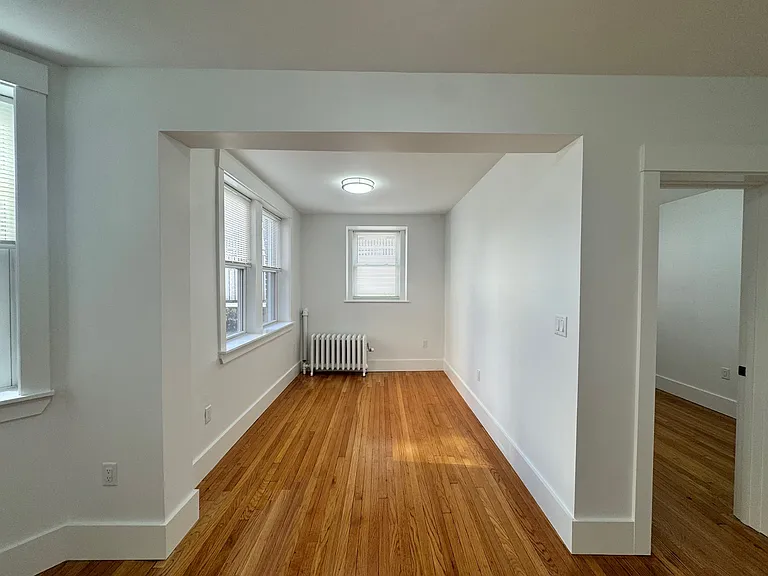475 Highland Ave #8 — Photo 3