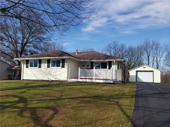 264 W Water St, Slippery Rock, PA 16057