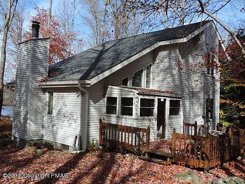 3rd image of 93 Lake Dr E