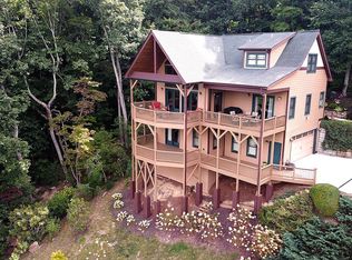 318 Mountain Laurel, Asheville, NC 28805